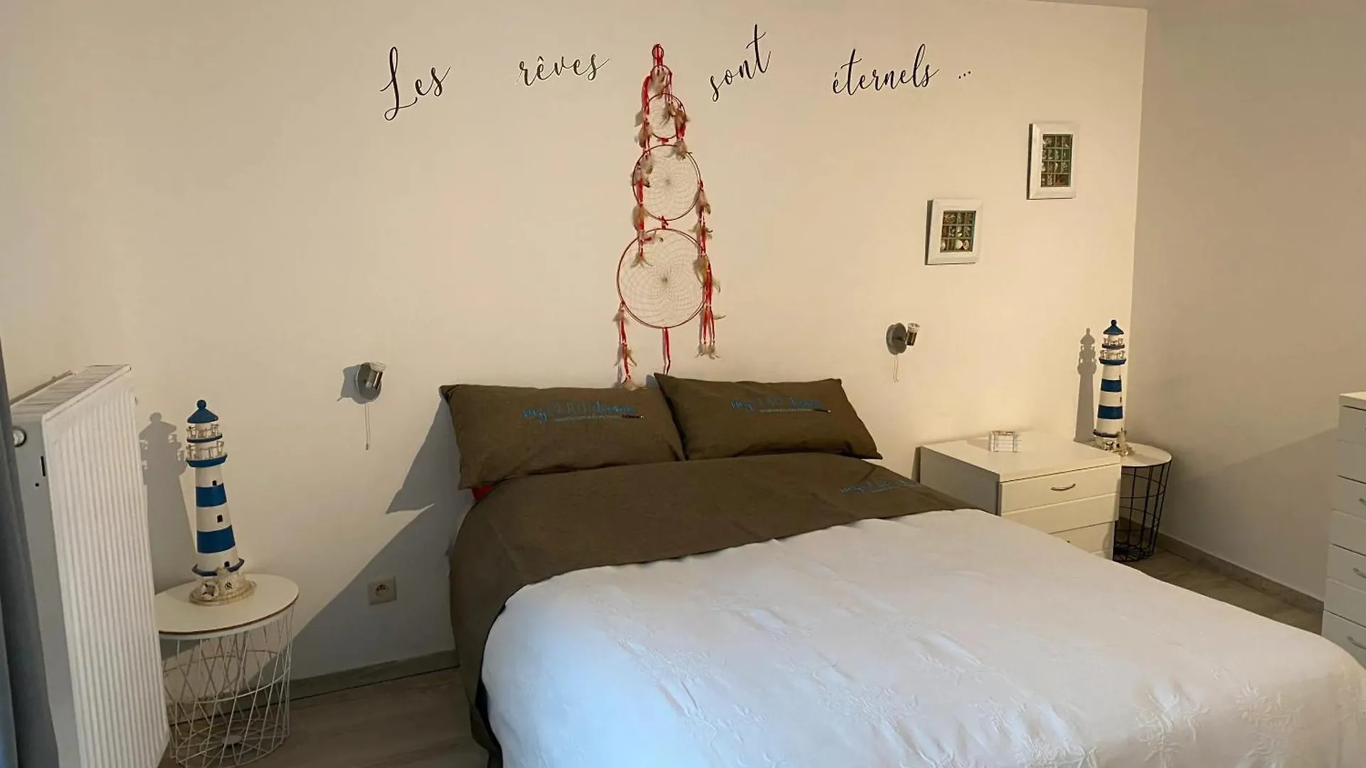 Apartmán Charming Flat In Charleroi 100 Sqm Private Parking