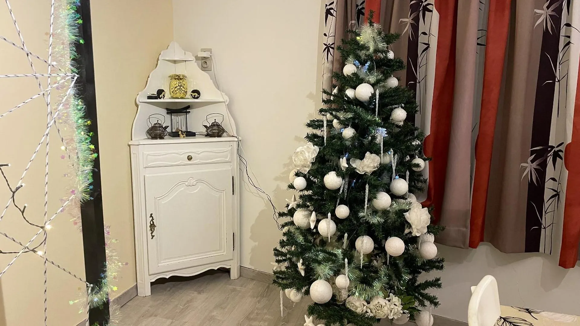 Charming Flat In Charleroi 100 Sqm Private Parking Apartment 0*,  Belgium