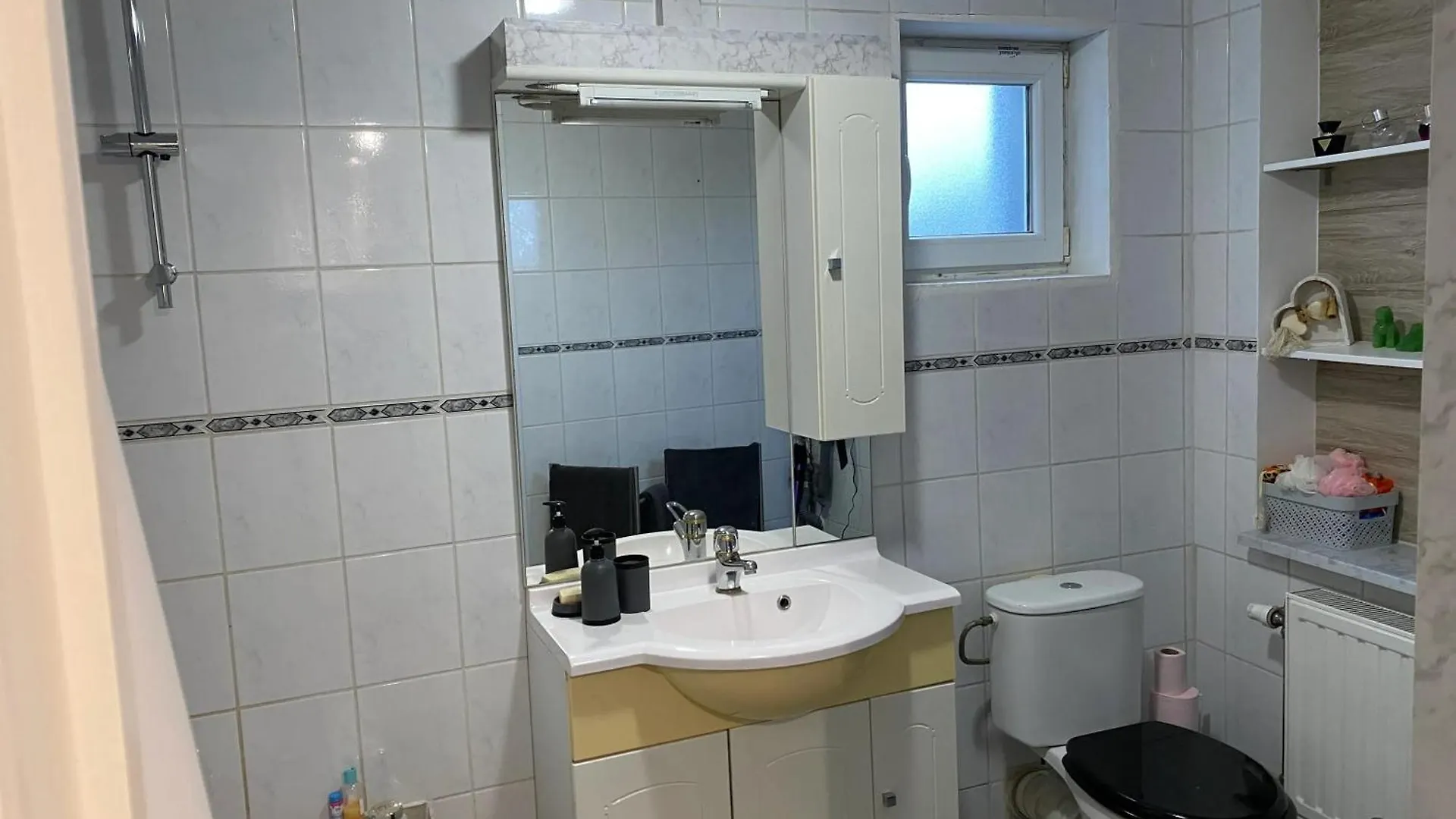 Charming Flat In Charleroi 100 Sqm Private Parking Apartment