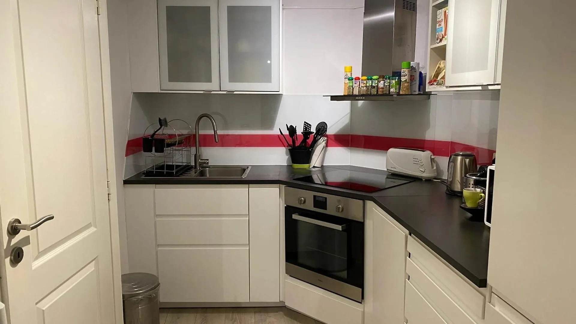Charming Flat In Charleroi 100 Sqm Private Parking Apartment